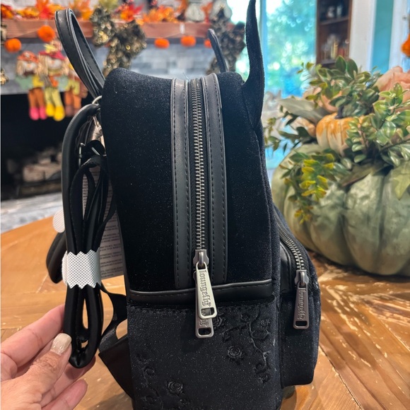 Loungefly Black Maleficent Horned Backpack - Picture 4 of 5